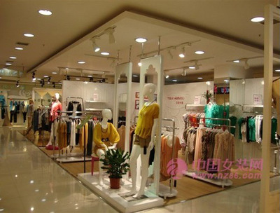 服裝店在促銷(xiāo)方面 如何創(chuàng)新才能提高客流量